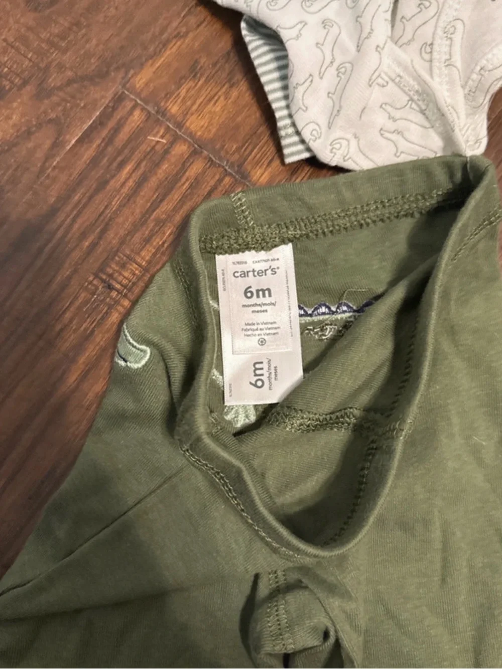 Carter's Green 'CHOMP' Crocodile Baby Three-Piece Set 6 Months NWT Onesie Pants